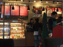 -星巴克臻选(上海中环广场2F店)