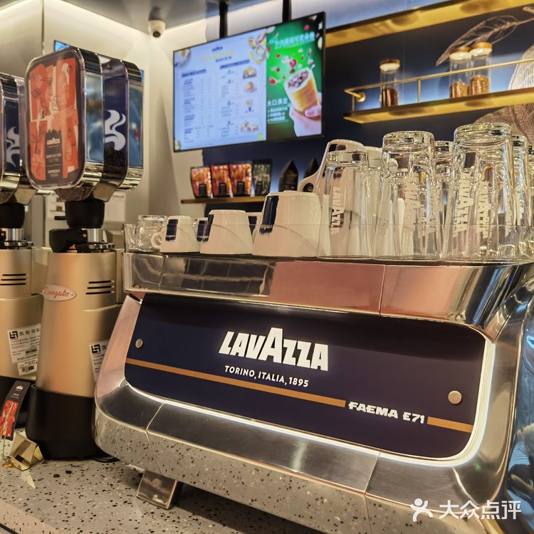 只适合外卖，不是密闭空间，在金安环宇出入口的门口