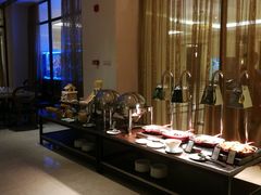 -海口绿发希尔顿酒店-田园汇自助餐·三文鱼·海鲜