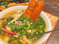 -Cô Thành Restaurant