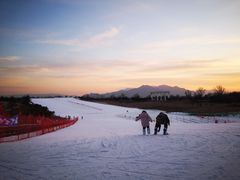 -华彬猛犸滑雪场