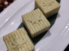 莲蓉绿豆糕-北京四季酒店·采逸轩