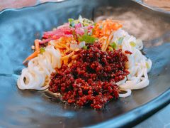 -三人行骨头王火锅(长寿店)