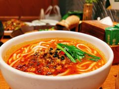 -云海肴·汽锅鸡·云南菜(天山百盛优客店)