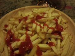 -Helens海伦司小酒馆(津湾广场店)