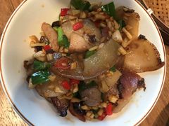 蒜椒炒湘西腊肉-印象鲵宴·张家界地标美食名片(溪布街店)