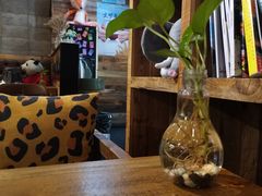 -雨舍咖啡(汉神购物广场咖啡街区店)