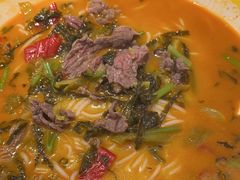 -粉小主·贵州酸汤牛肉粉(南京仙林金鹰店)