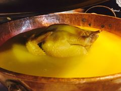 -鲜入围煮花胶鸡海鲜火锅