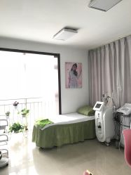 点击看大图 -荟草堂专业痘肌皮肤管理