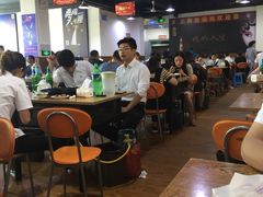 大堂-皖北巫氏三胖地锅鸡(长淮总店)