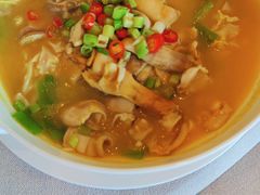 酸汤蛏子皇-世博源公馆·本帮融合菜·主题包厢·江景餐厅