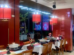 -刘姐啤酒鱼民族演艺餐厅(西街总店)