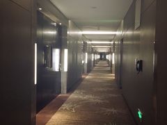 -西安大雁塔科技大学地铁站亚朵酒店