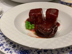鲍鱼烧南乳黑豚肉-Yan Ting 宴庭中餐厅(上海静安瑞吉酒店)
