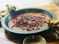 -黄潇洒老火锅(九眼桥宏济巷店)