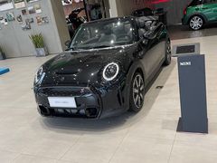 -上海普陀宝诚MINI4S店(红柳路店)