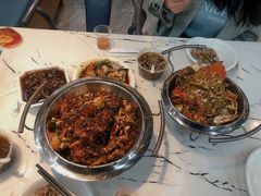-凤凰路何眼镜香辣蟹(花果园店)