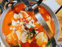 -老滇山寨•云南特色菜•地方菜•民族风情歌舞表演(金碧店)