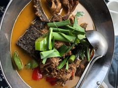 -临江餐馆二楼美食部落