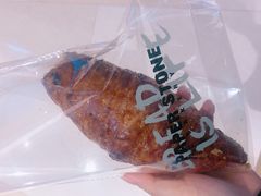 焦糖牛角包-PAPER STONE BAKERY(天环店)