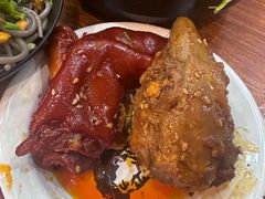 -爆炸头阿姨小四川正宗川味小吃(无任何分店)