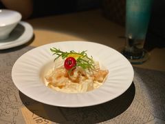 -穹六人间 people 6(岳阳路店)