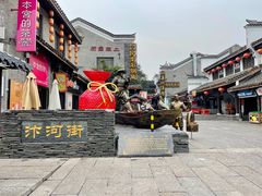 -巴陵广场