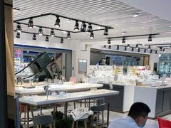 -宏宇眼镜蔡司依视路折扣店(兆佳眼镜城店)