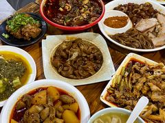 -朱大嘴肥肠血旺(福字街店)