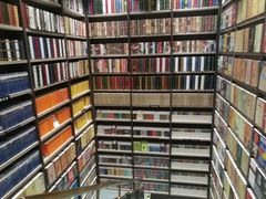 -钟书阁(群光广场店)