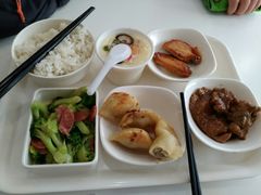 -浦东图书馆读者餐厅