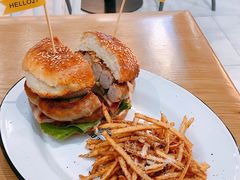 -HELLO 27 意面·沙拉·帕尼尼