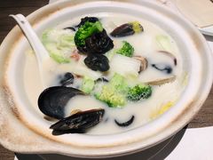 -港丽餐厅(来福士店)