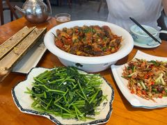 -梁姐啤酒鱼(兴坪古镇店)