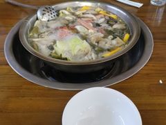 -泸州酸菜豆花火锅川师店