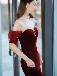-衣贝姿婚纱礼服馆