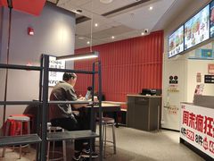 -肯德基(嘉善路地铁站店)
