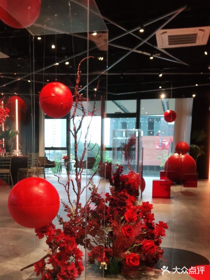 新塘路地铁口宝藏艺术中心