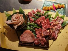 -铭牛烧肉·和牛海鲜自助(高新月牙湖店)