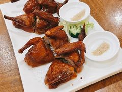 脆皮烧乳鸽-富豪酒家(正大广场店)