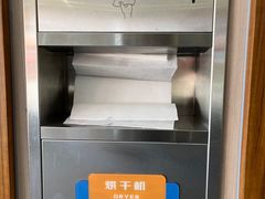 -慈城服务区-停车场