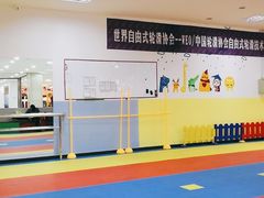 -米高轮滑·自由式轮滑·速桩·滑板(锦辉店)