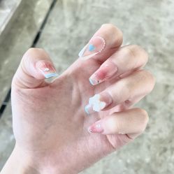 -UGIRL有个美甲