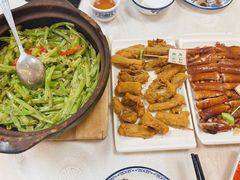 -津津菜馆(绝没分店)