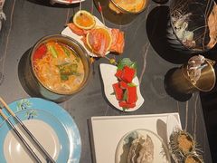 -雍容荟帝王蟹活龙虾展台自助(IFS黑金店)