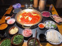 -王婆乔鲜鱼自助火锅(蜀汉路店)