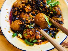 -拈签一笑黄牛肉辣卤串串
