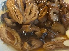 -老鼎万春卤菜(五代传承创始老店)