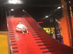 -Tenker Club弹刻极限主题公园 · 蹦床 · 团建 · 生日派对(大关店)